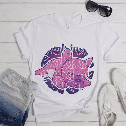 A pink frenchie's world - Unisex T-Shirt